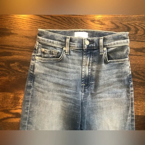 COPY - 7 For All Mankind Cropped Alexa Denim. Size 24. Excellent condition! - Picture 7 of 9